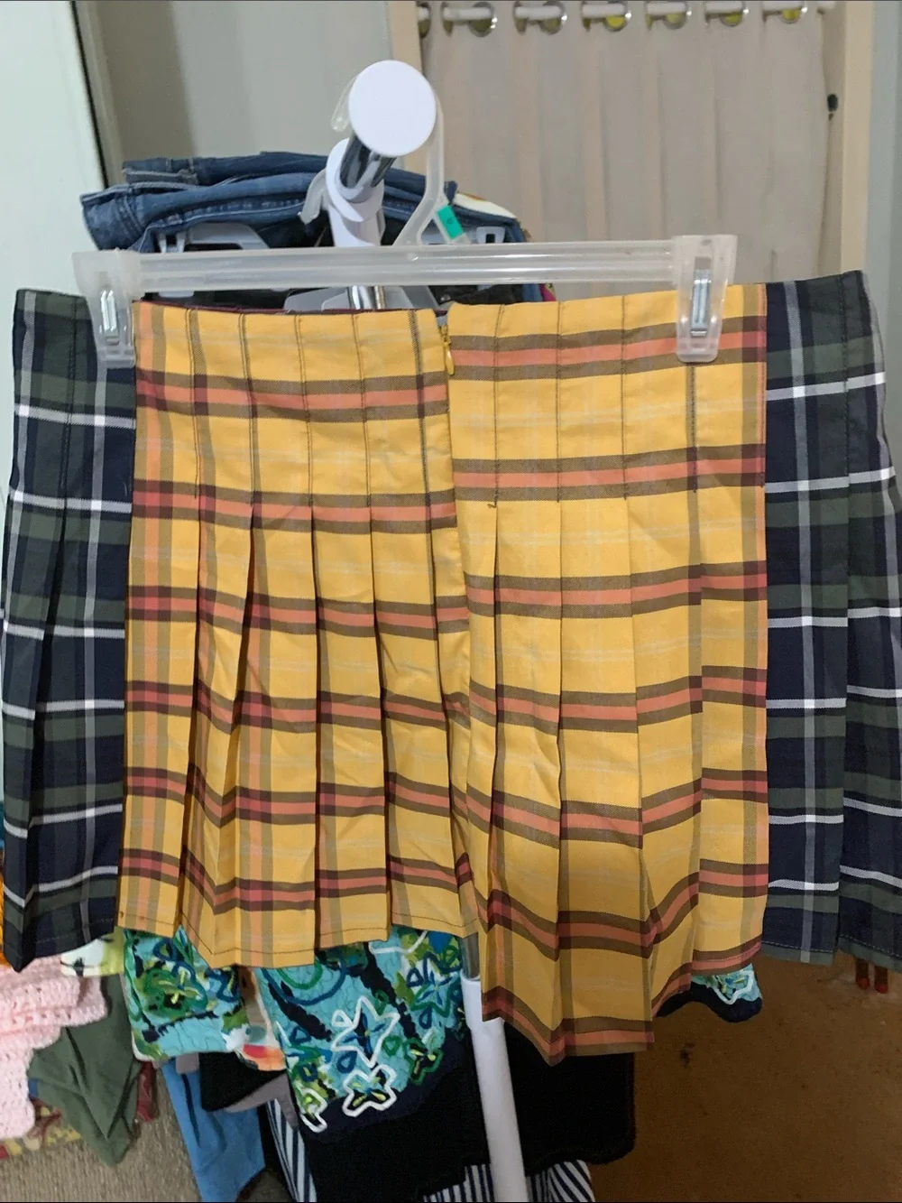 No Boundaries Pleated Burgundy Green Gold Plaid Mini Skirt Buckle Sz XXL 19